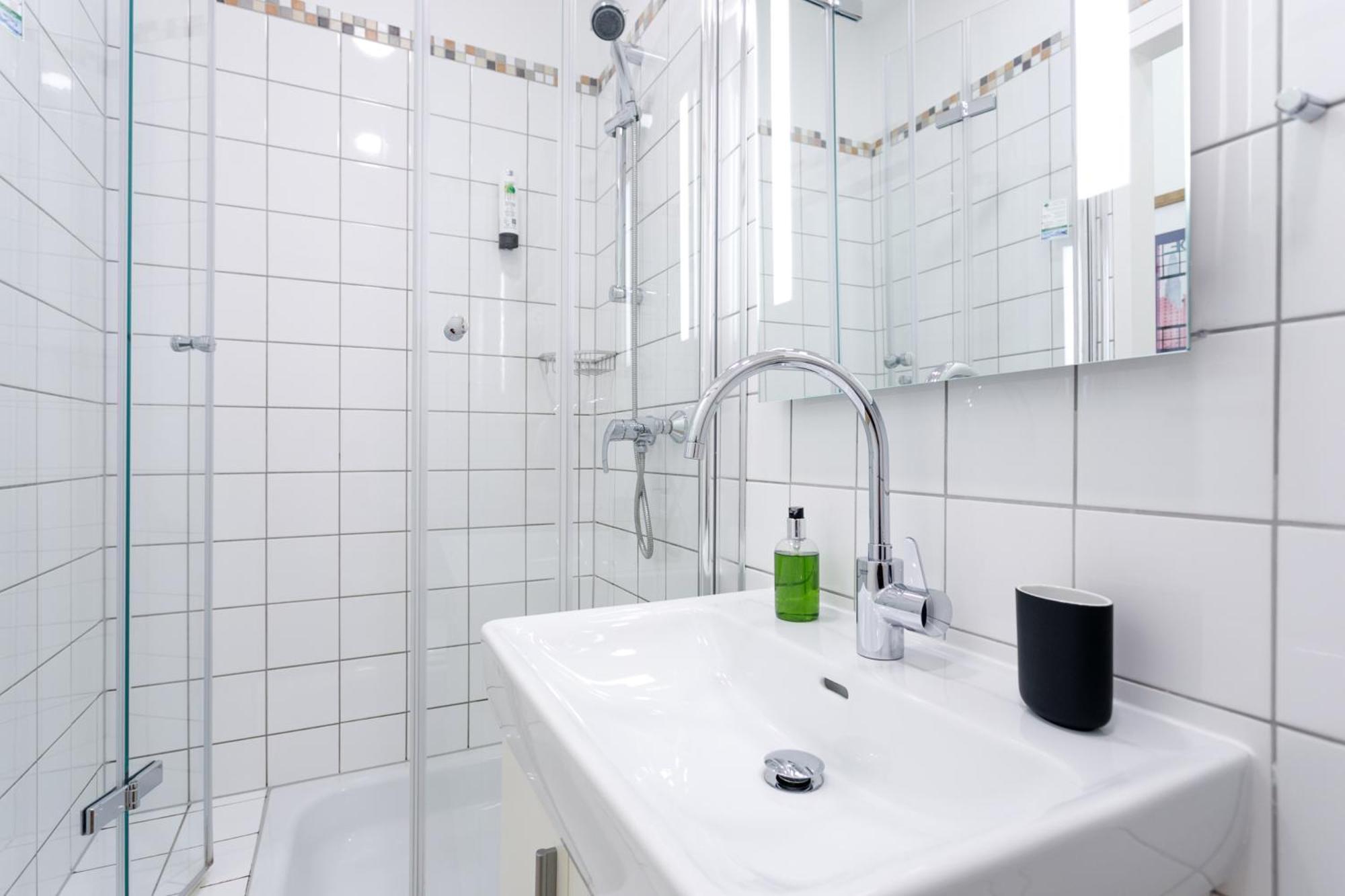Riess City Rooms - Self Check-In Wien Phòng bức ảnh